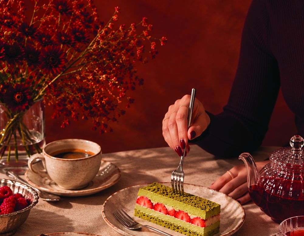 Cake flavor tasting at Lalina Atelier